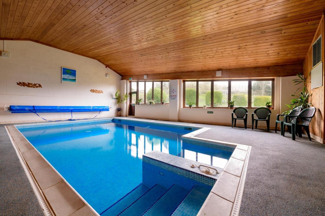 Luccombe Farm Holiday Cottages Milton Abbas Екстериор снимка