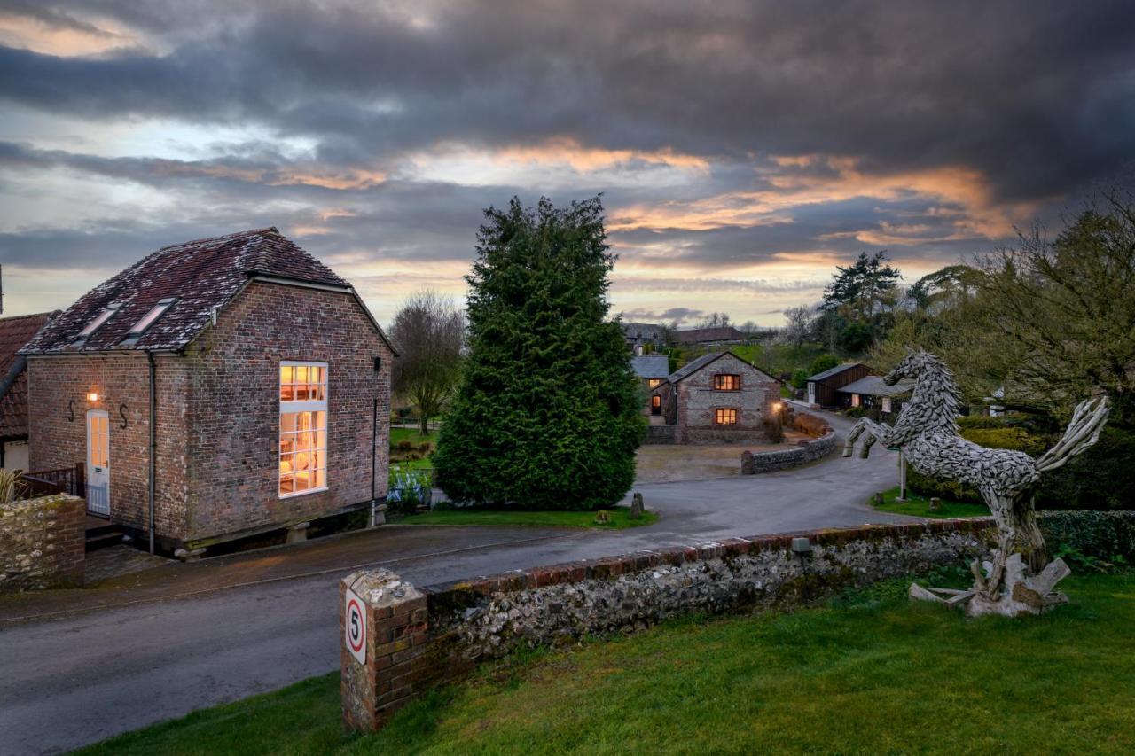 Luccombe Farm Holiday Cottages Milton Abbas Екстериор снимка