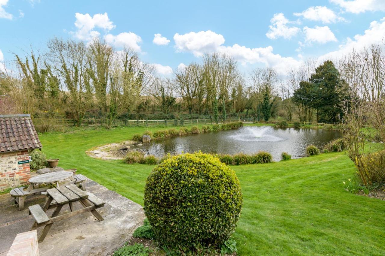 Luccombe Farm Holiday Cottages Milton Abbas Екстериор снимка