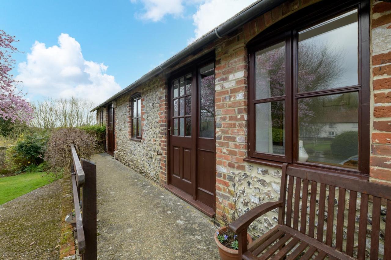 Luccombe Farm Holiday Cottages Milton Abbas Екстериор снимка