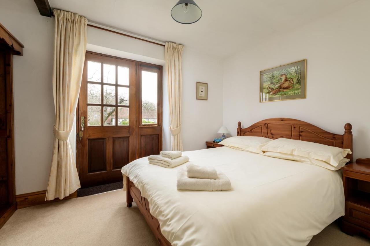 Luccombe Farm Holiday Cottages Milton Abbas Екстериор снимка